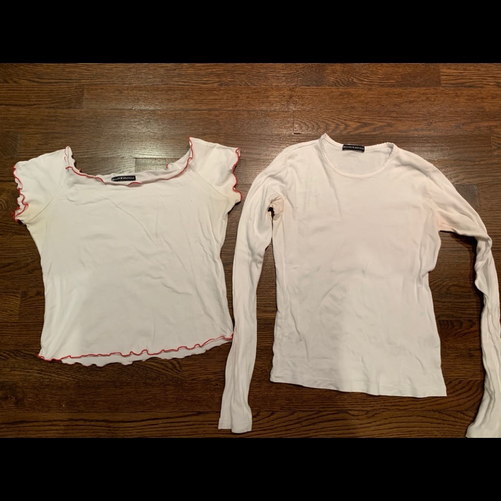 Brandy Melville 2 PACK white t-shirts
